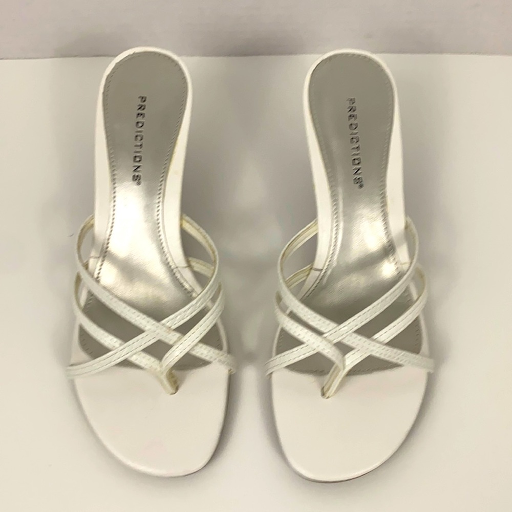 🍀2for$10🍀Predictions White Sandals Heels 5 1/2